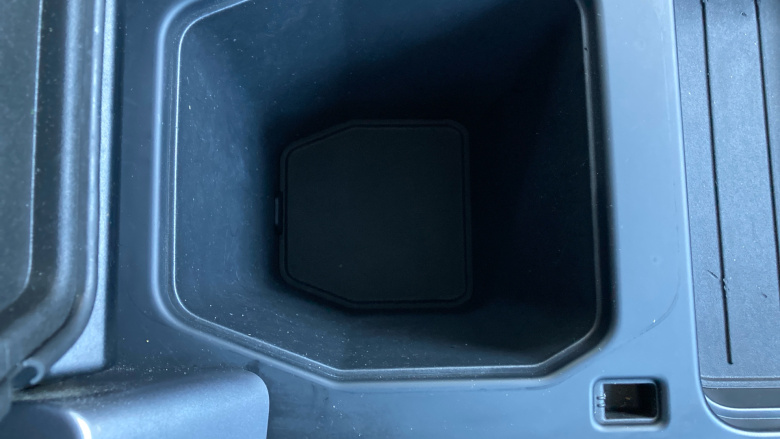 Land Rover Defender 3.0 D300 HSE 110 5dr Auto Diesel Estate